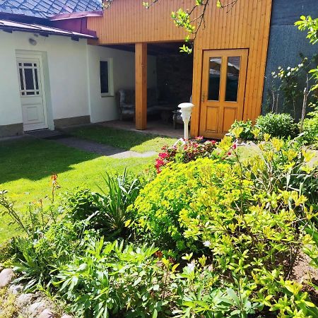Apartman Utvina Esterno foto
