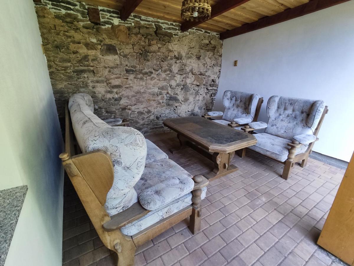 Apartman Utvina Esterno foto